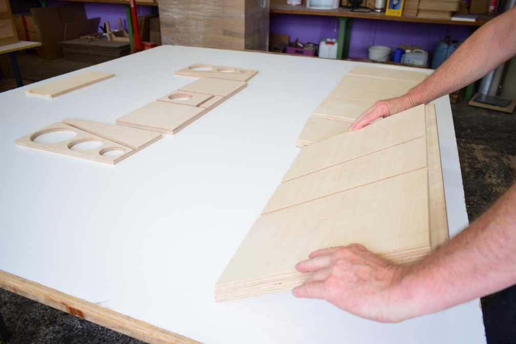 Illuminator-Center 06